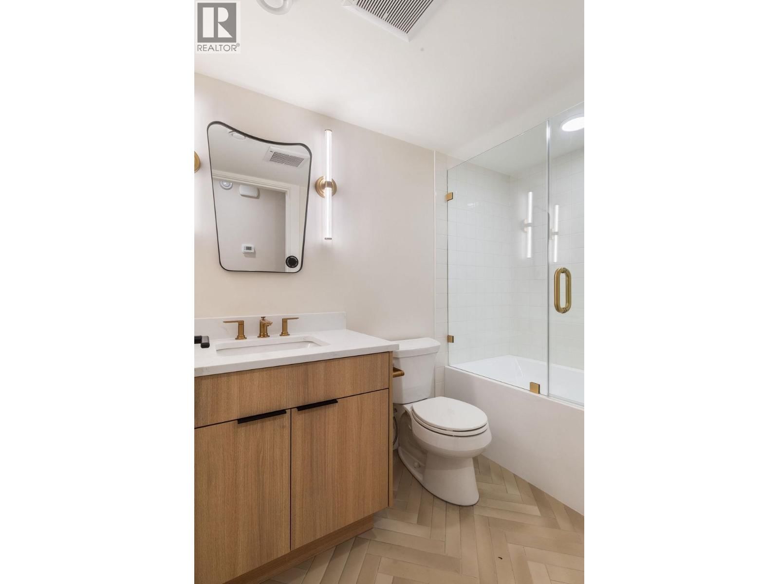 1 - 1933 TEMPLETON DRIVE Image 17