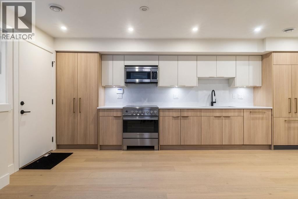 1 - 1933 TEMPLETON DRIVE Image 2