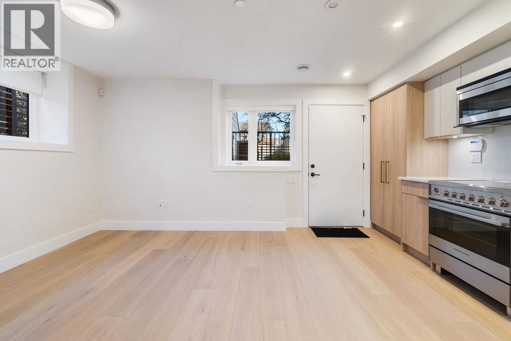 1 - 1933 TEMPLETON DRIVE Image 4