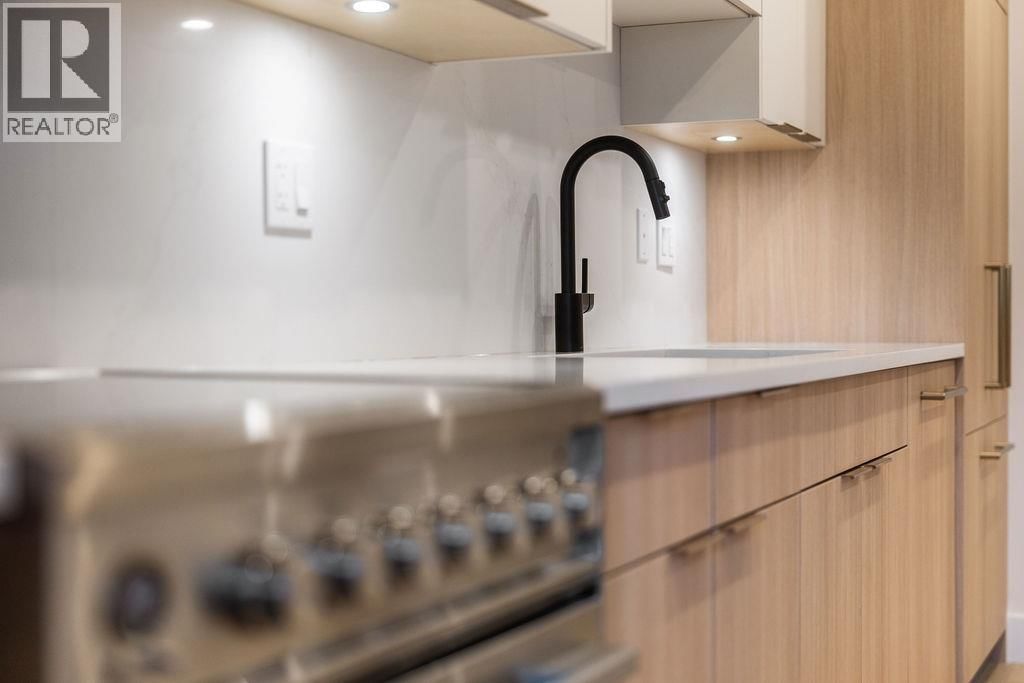 1 - 1933 TEMPLETON DRIVE Image 9