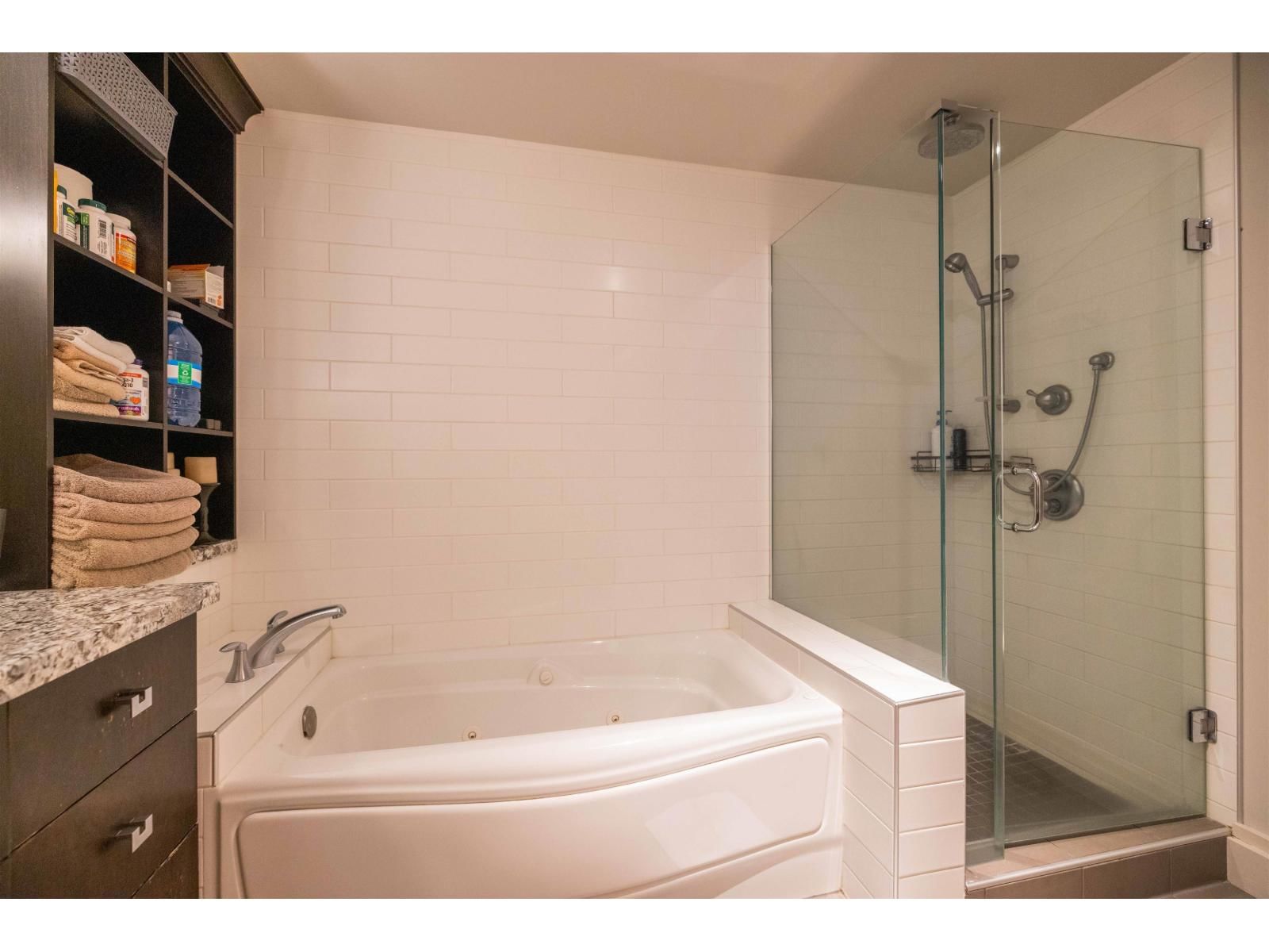 101 - 15097 MARINE DRIVE Image 27