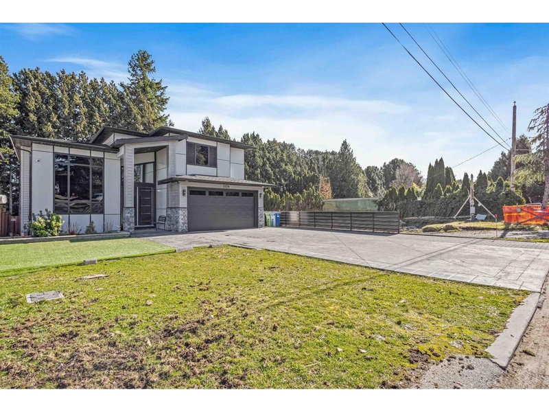 2128 OAKRIDGE Crescent, Abbotsford, V2T6A8 | Image 2