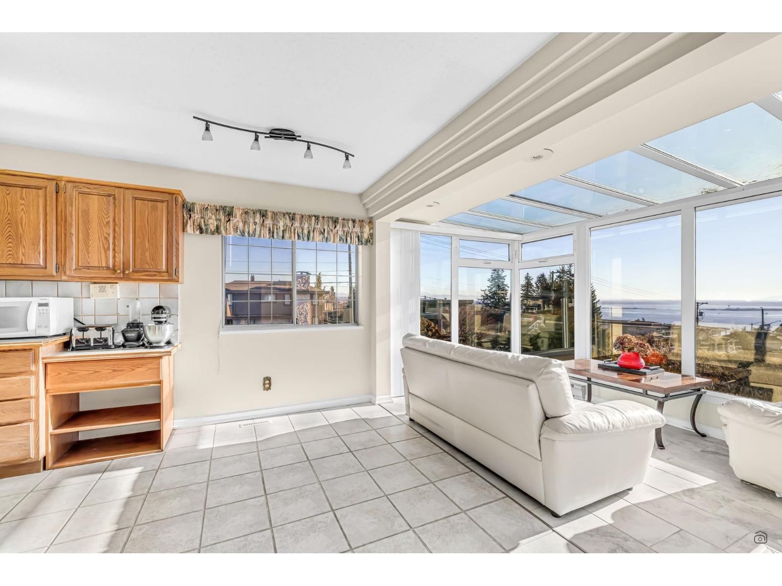 1191 FINLAY STREET Image 21