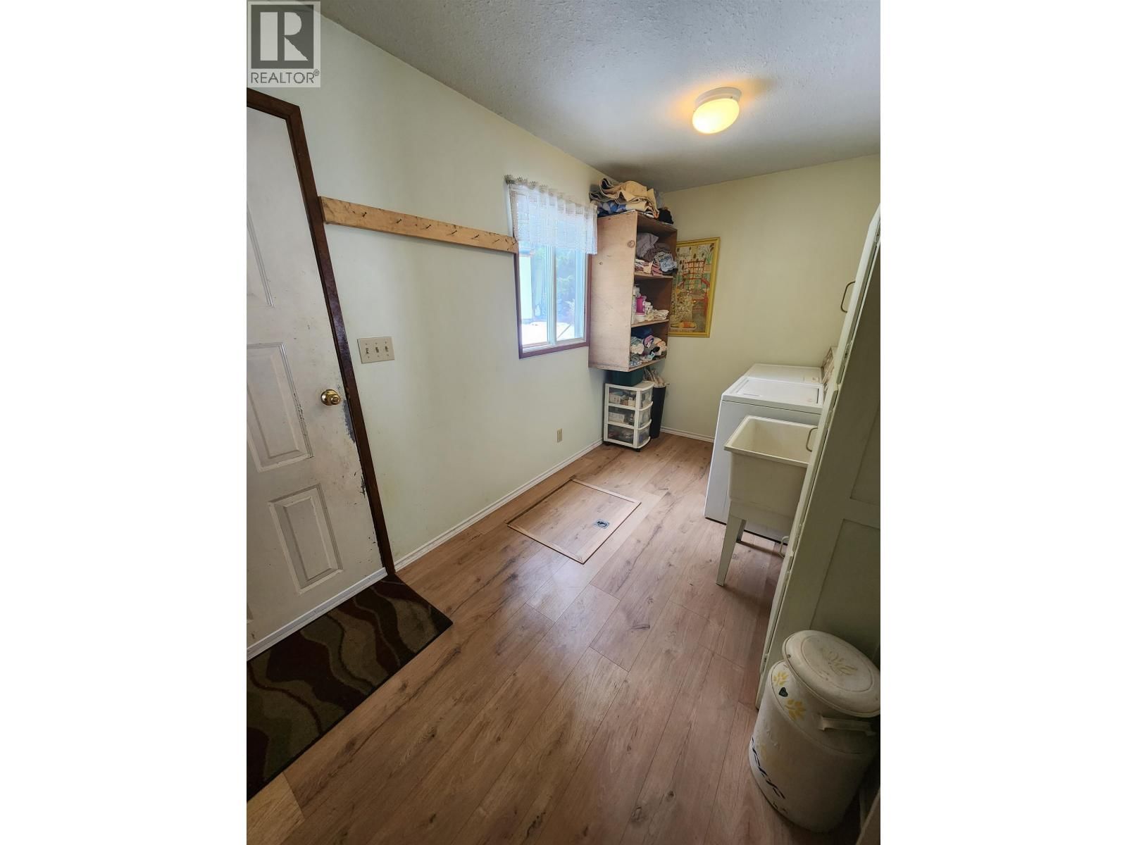 Listing Image 29