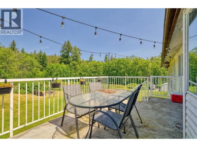 10022 ROLLEY Crescent | Maple Ridge British Columbia | Slide Image Eighteen