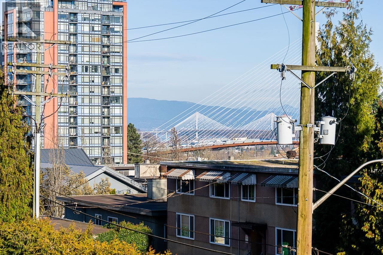 307 - 320 ROYAL AVENUE Image 22