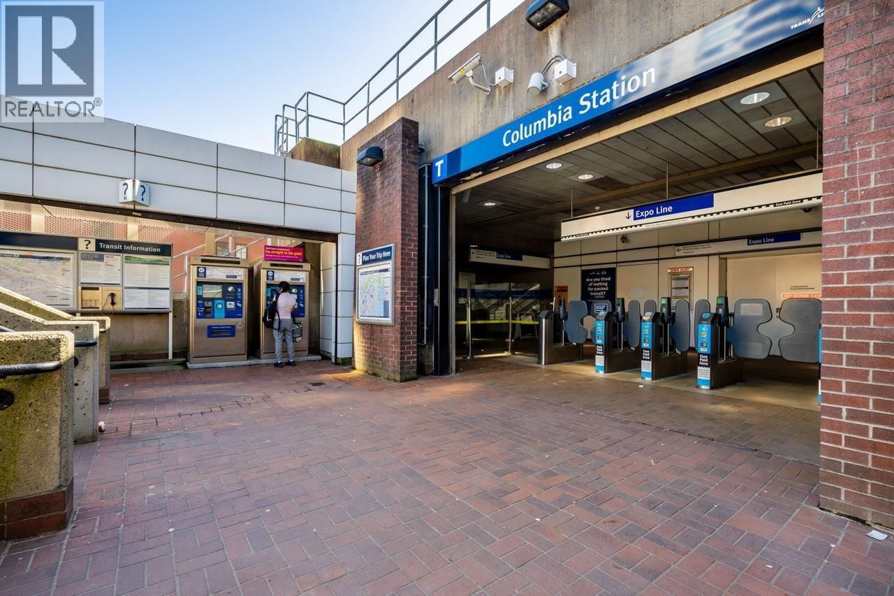 307 - 320 ROYAL AVENUE Image 33