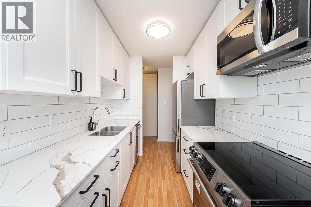 307 - 320 ROYAL AVENUE Image 6