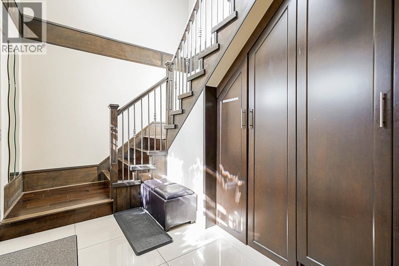 2708 BOUNDARY Road, Burnaby, V5M3Z6 | Image 2