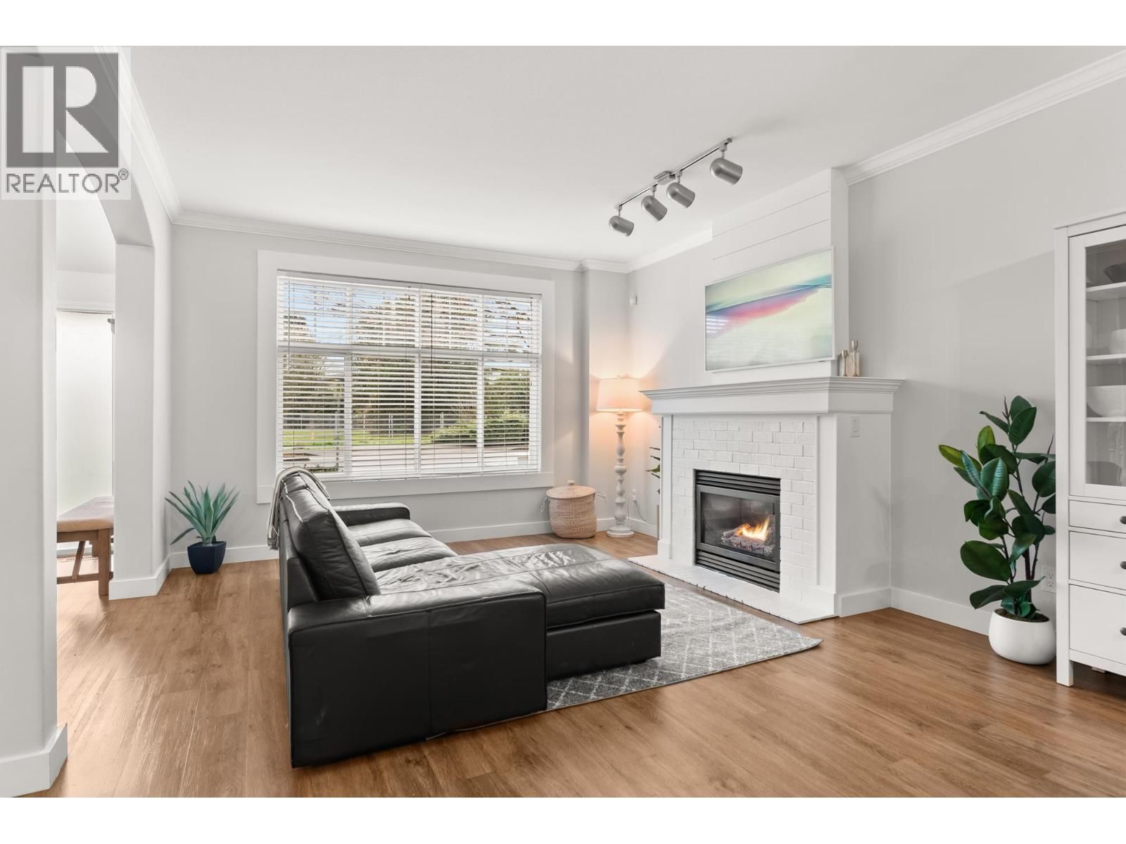 11766 FENTIMAN PLACE Image 15