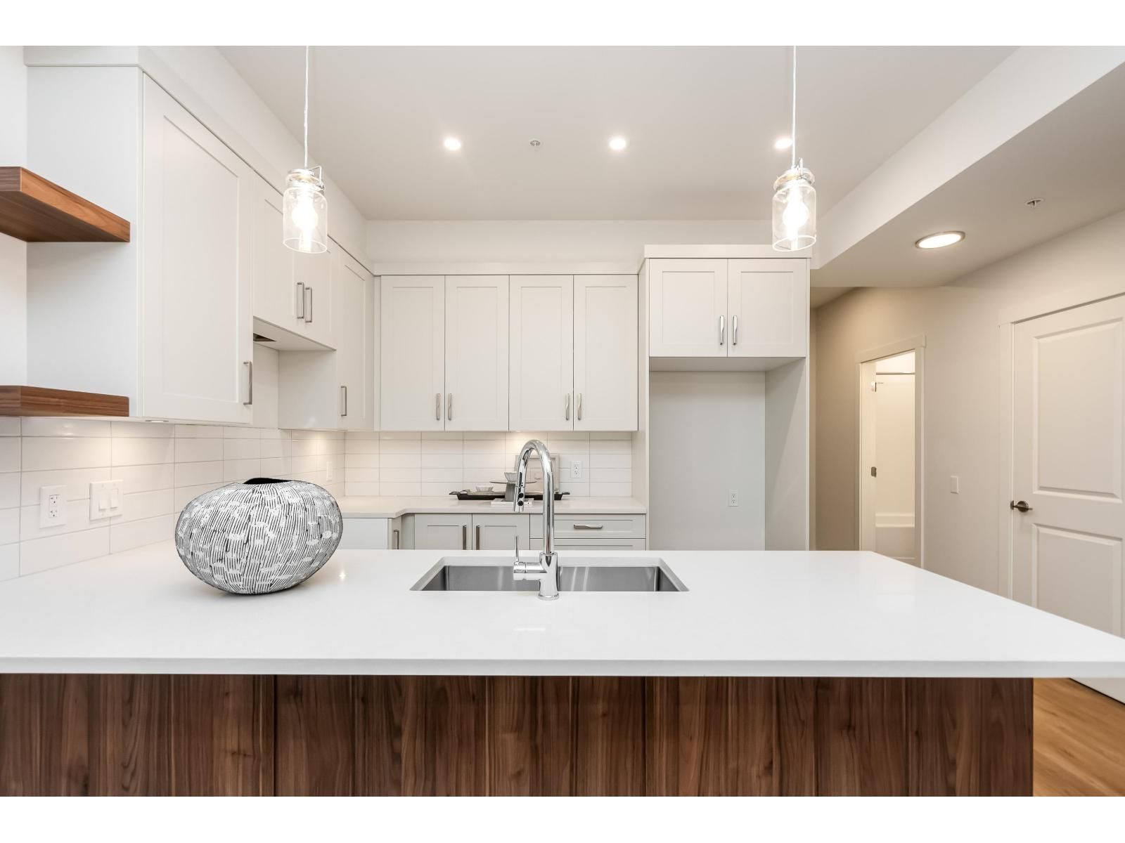 223 - 8497 YOUNG ROAD Image 11