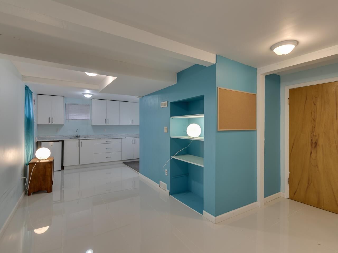 7650 TAULBUT STREET Image 27