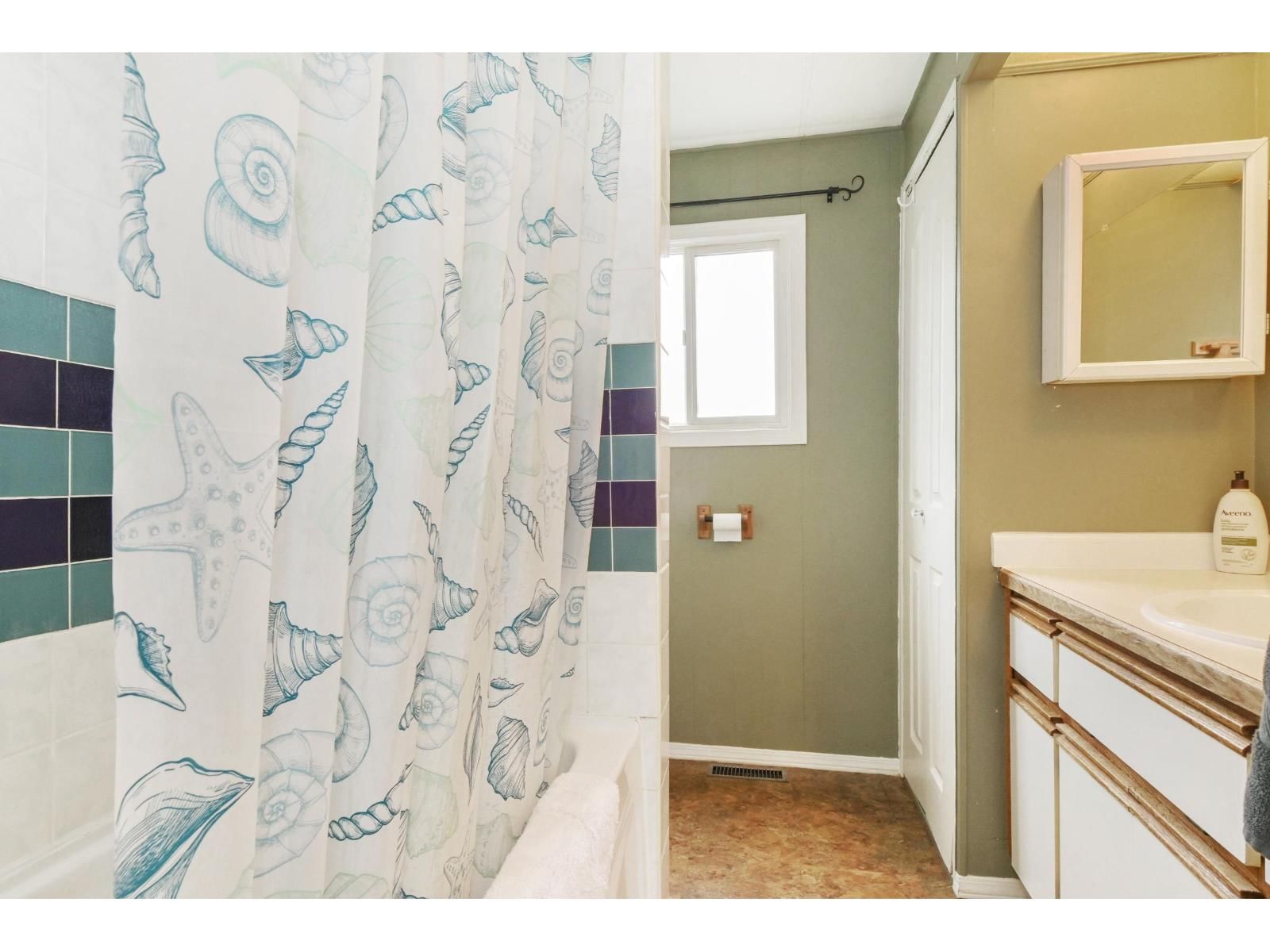 12 - 6900 INKMAN ROAD Image 15