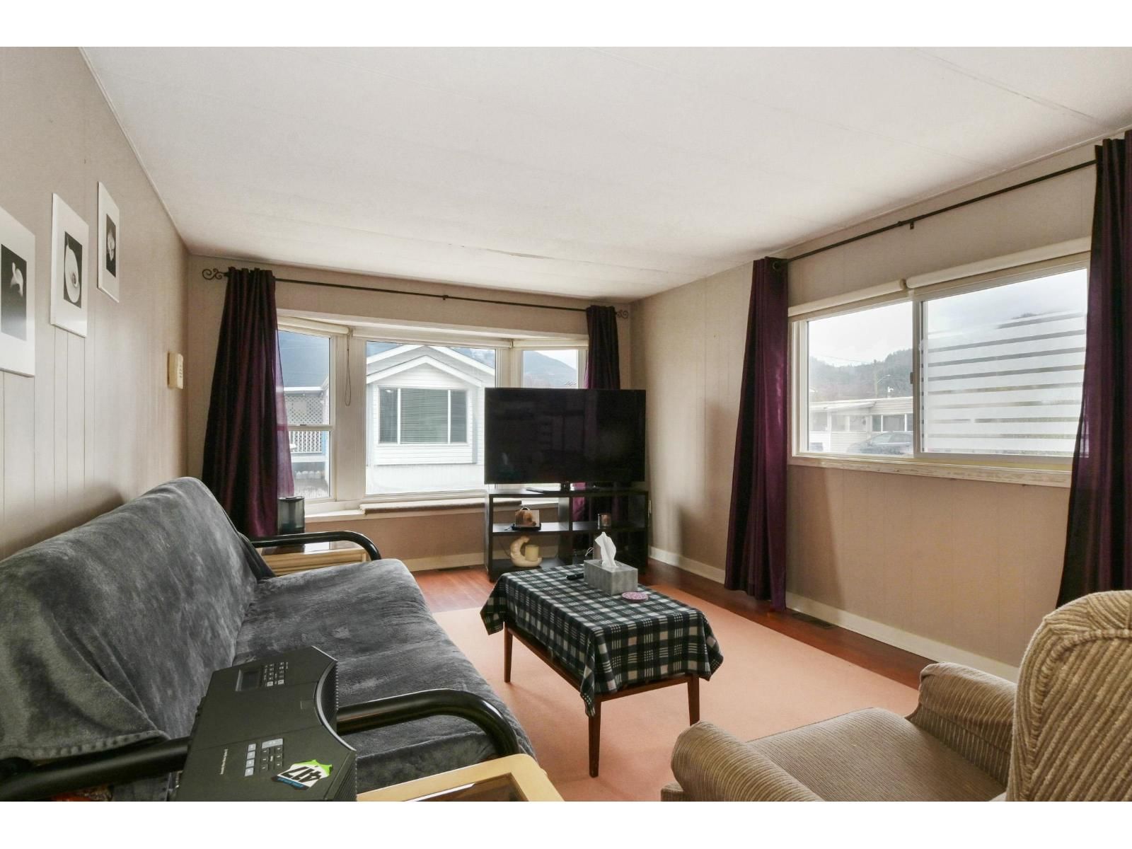 12 - 6900 INKMAN ROAD Image 6