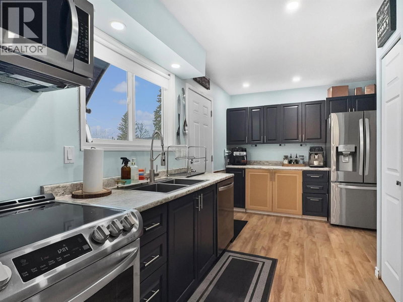 1085 9TH Avenue, Williams Lake, V2G2L2 | Image 3