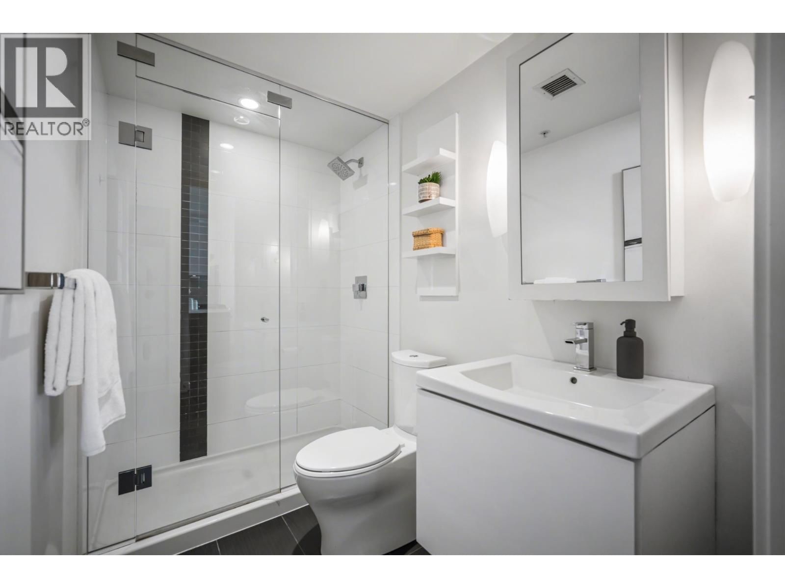 305 - 1775 QUEBEC STREET Image 33