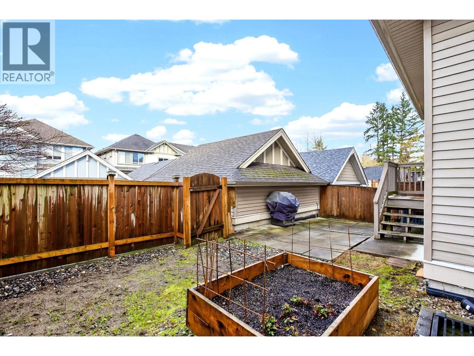 10115 240A STREET Image 28