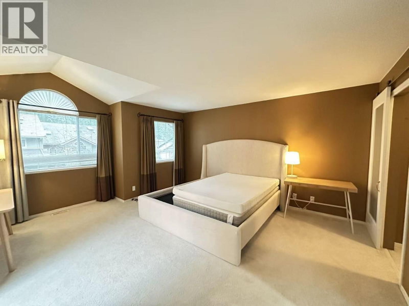 37 DEERWOOD Place Port Moody British Columbia, V3H 4X7 - 3 Bedrooms Condo For Sale