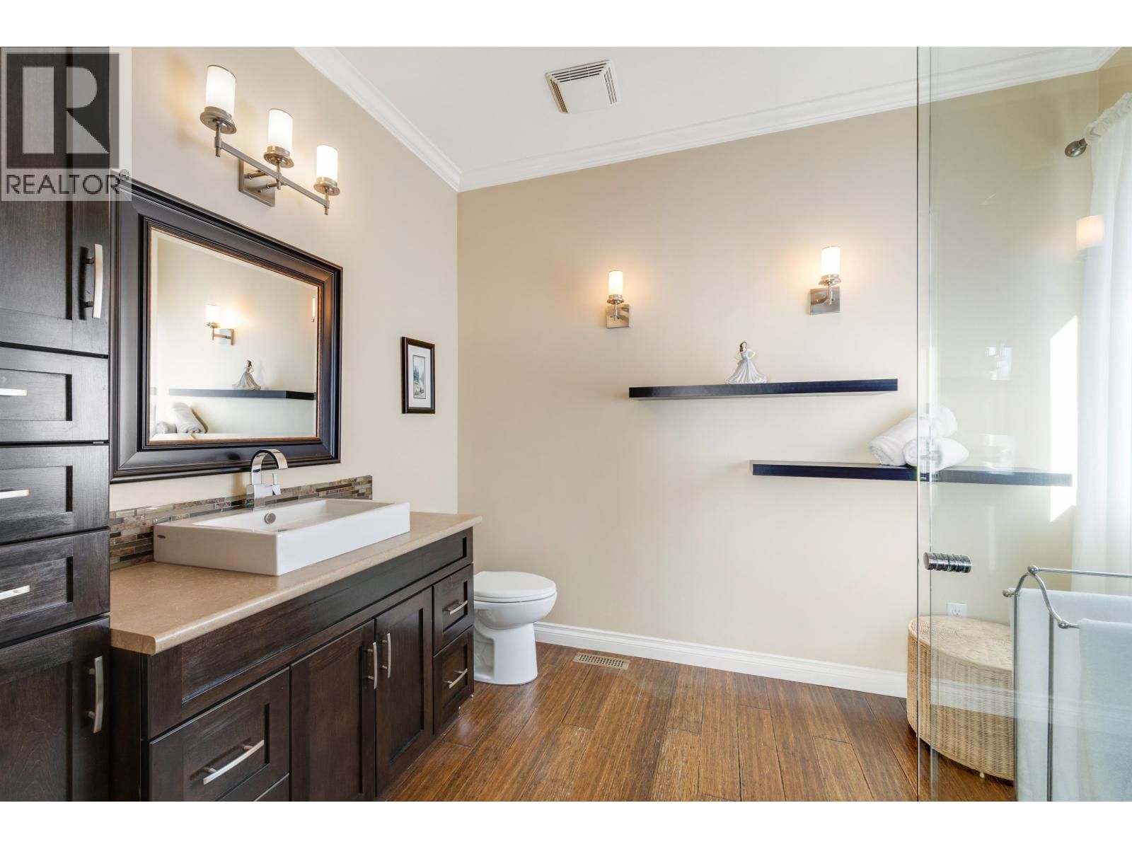 1078 EUPHRATES CRESCENT Image 15