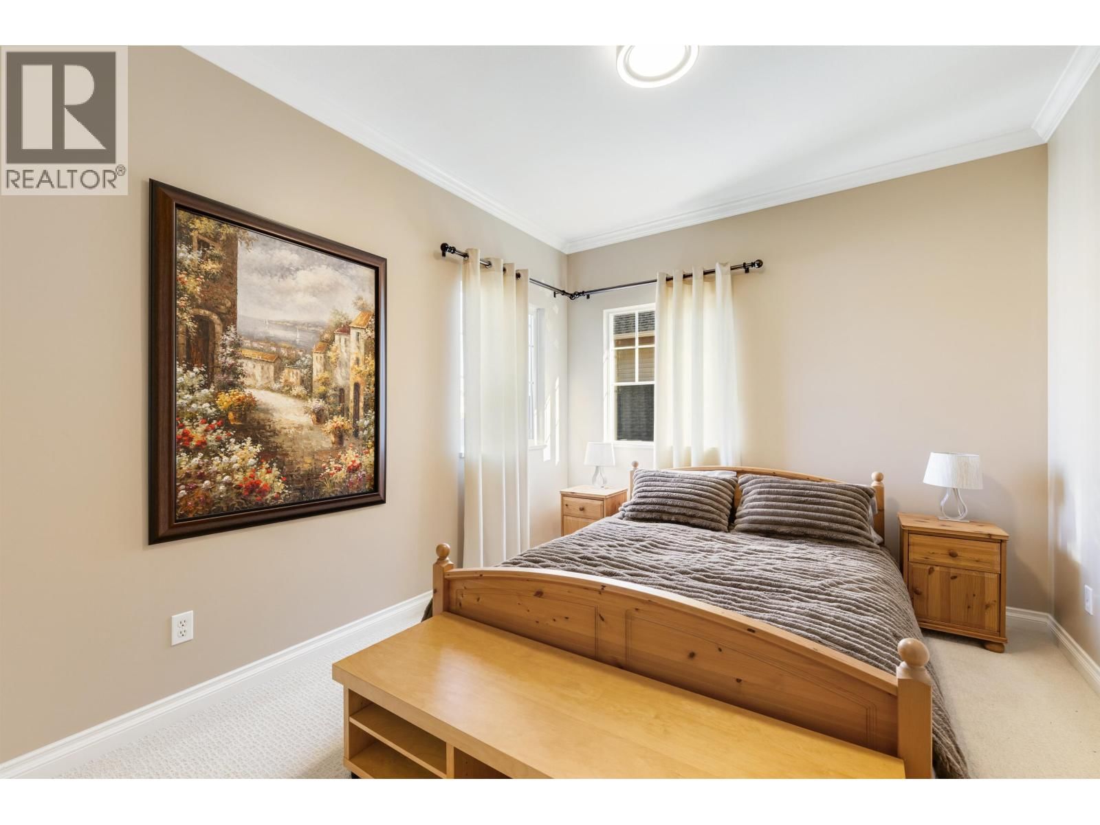 1078 EUPHRATES CRESCENT Image 16