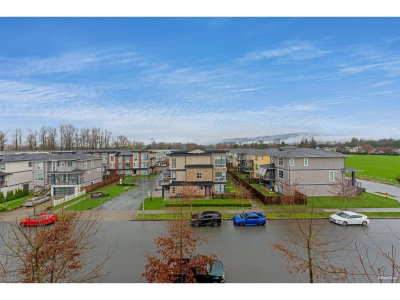 8466 MIDTOWN Way | Chilliwack British Columbia | Slide Image Seventeen
