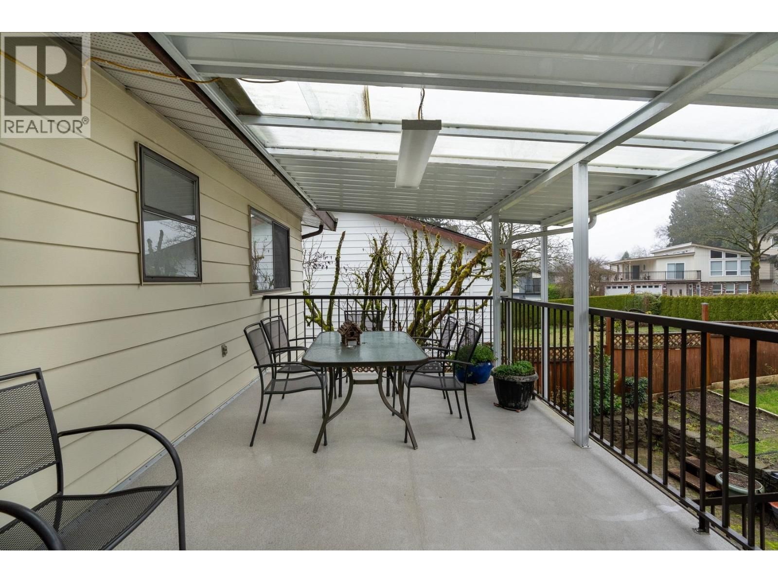 7615 LAWRENCE DRIVE Image 18