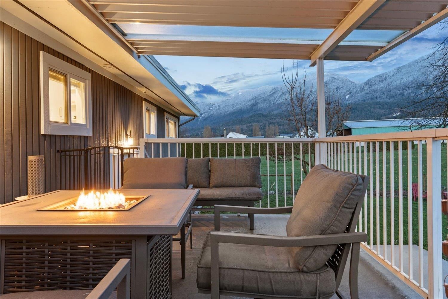 49176 PRAIRIE CENTRAL ROAD Image 16