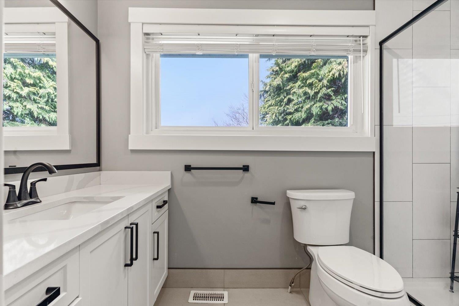 49176 PRAIRIE CENTRAL ROAD Image 21