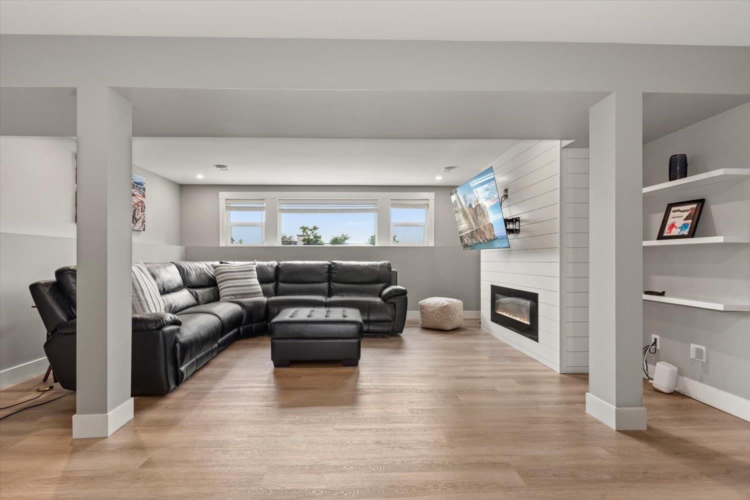 49176 PRAIRIE CENTRAL ROAD Image 24