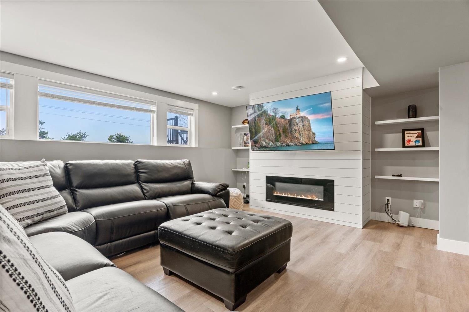 49176 PRAIRIE CENTRAL ROAD Image 25