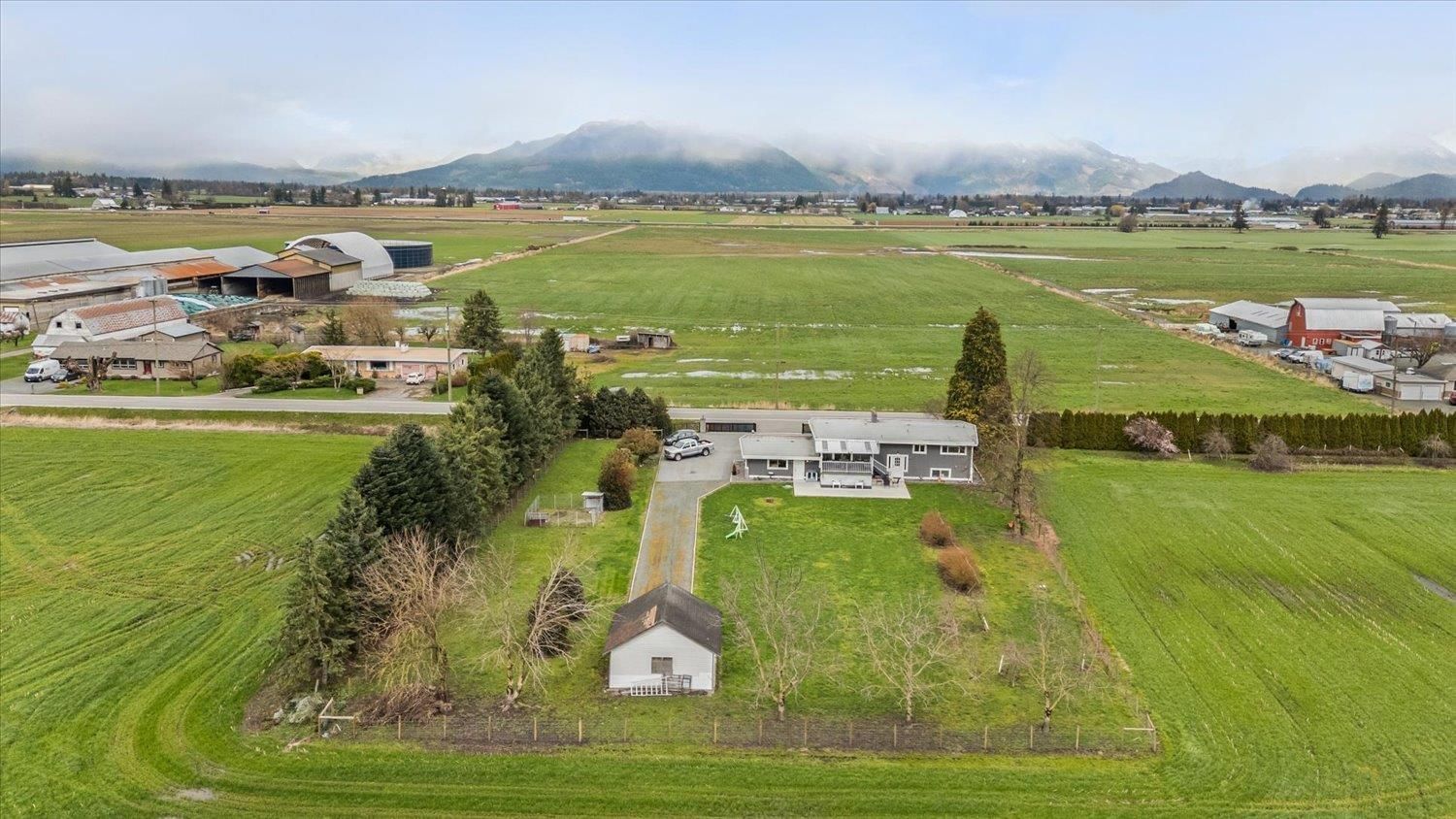 49176 PRAIRIE CENTRAL ROAD Image 40