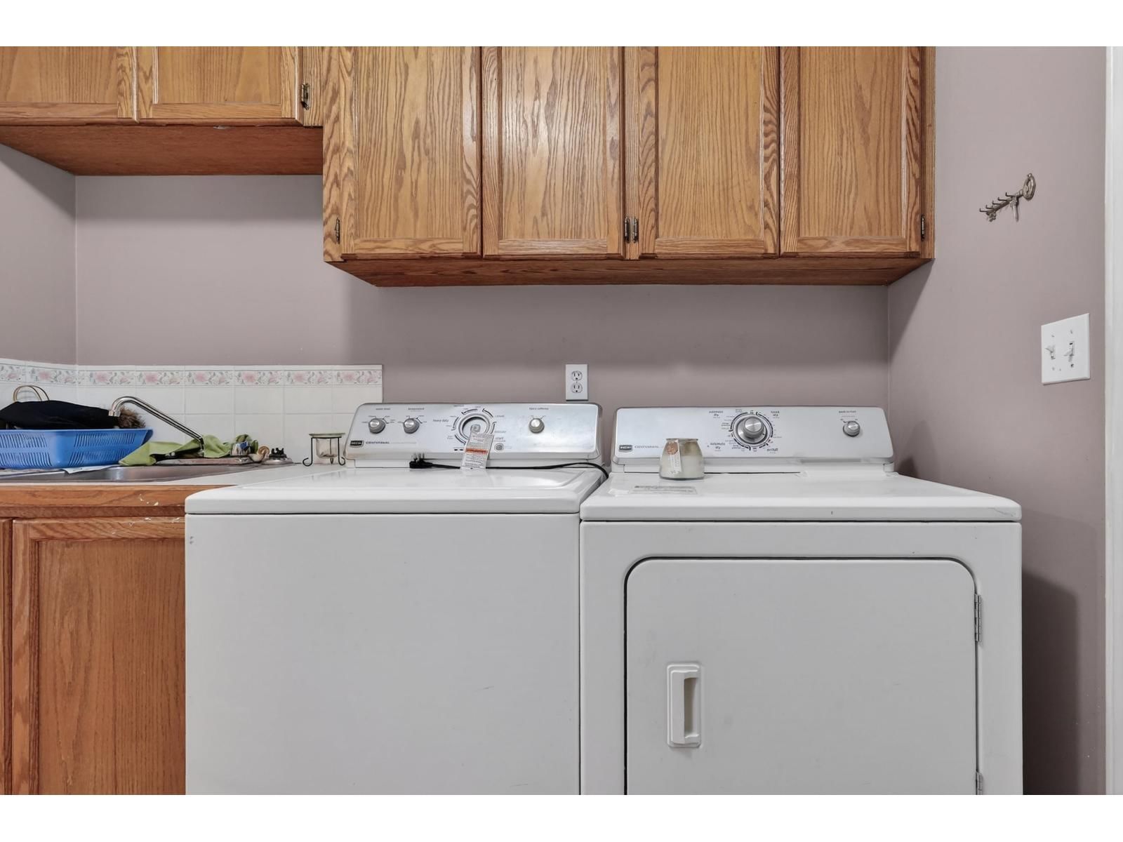 18167 16 AVENUE Image 17