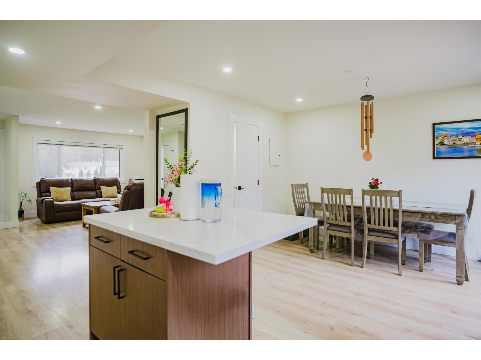 32347 BRANT AVENUE Image 11