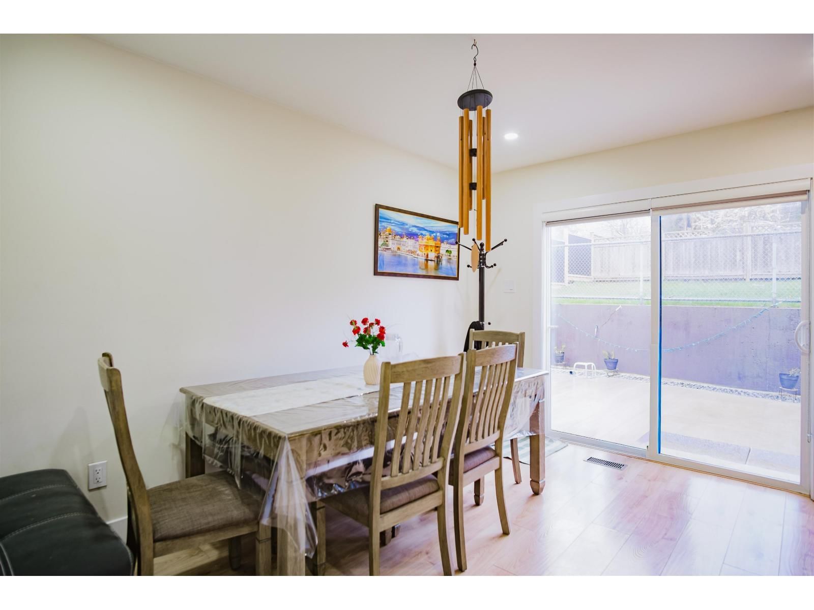 32347 BRANT AVENUE Image 12