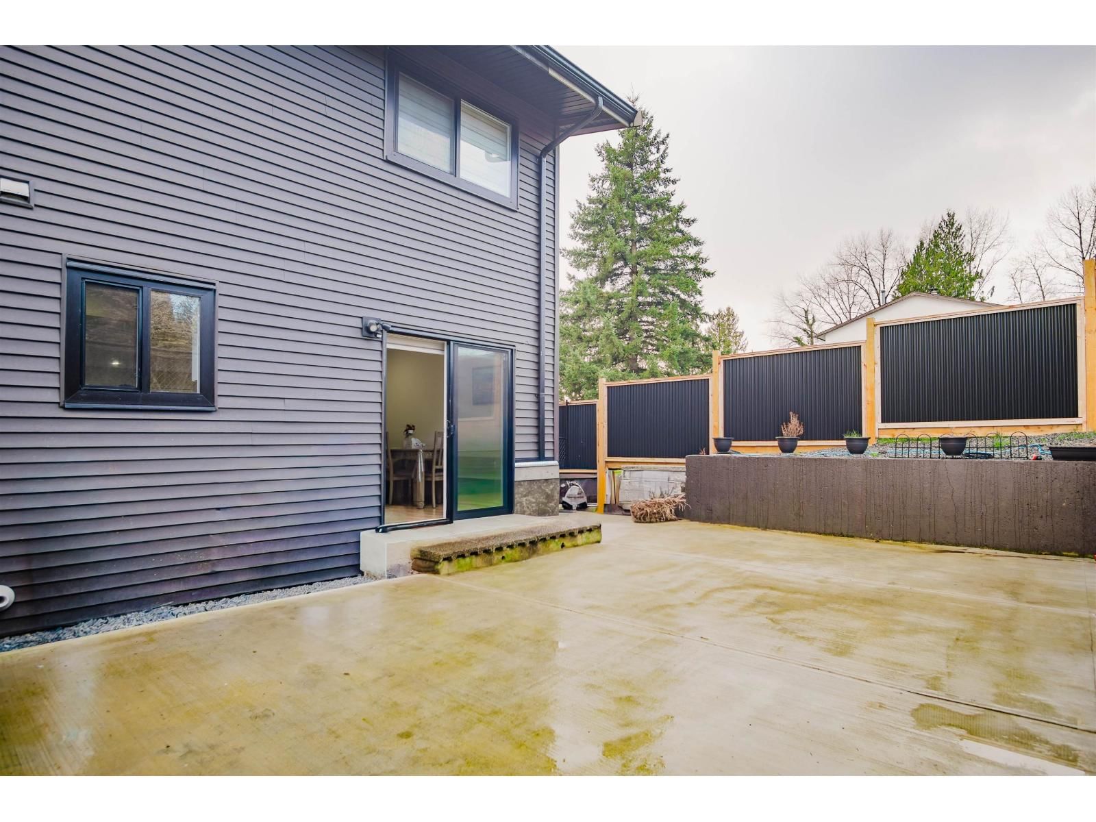 32347 BRANT AVENUE Image 15