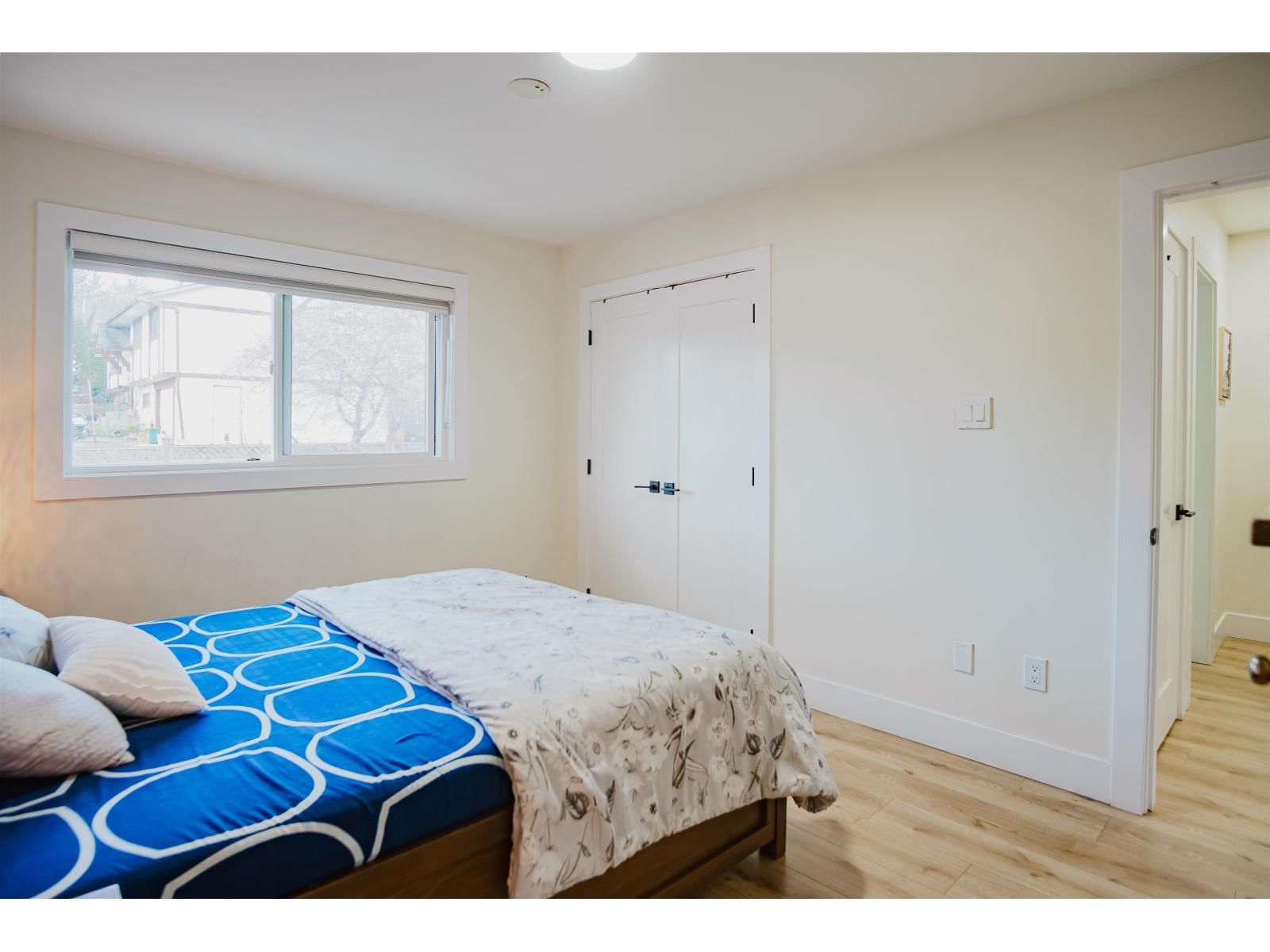 32347 BRANT AVENUE Image 18