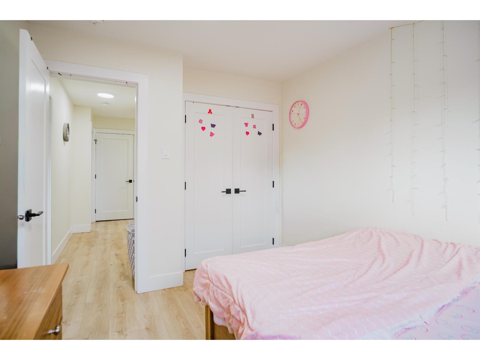 32347 BRANT AVENUE Image 25