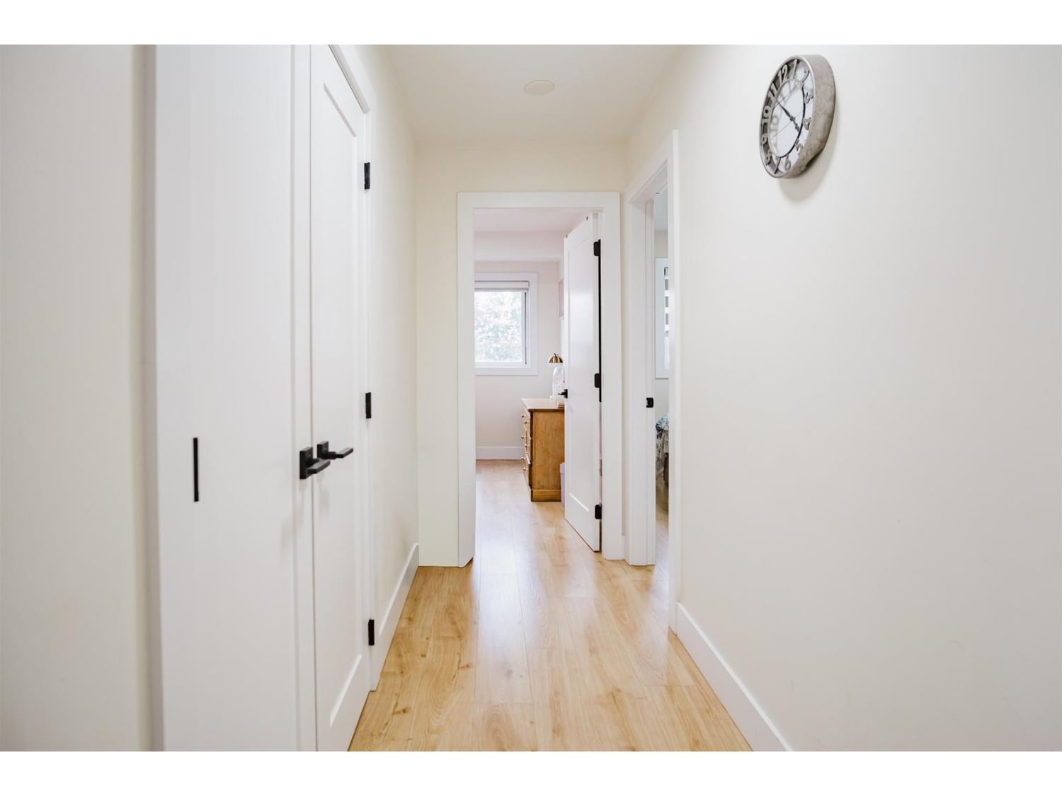 32347 BRANT AVENUE Image 27