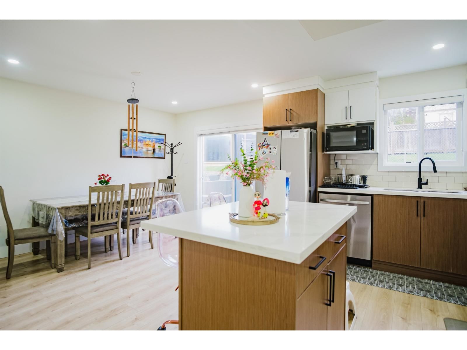 32347 BRANT AVENUE Image 7