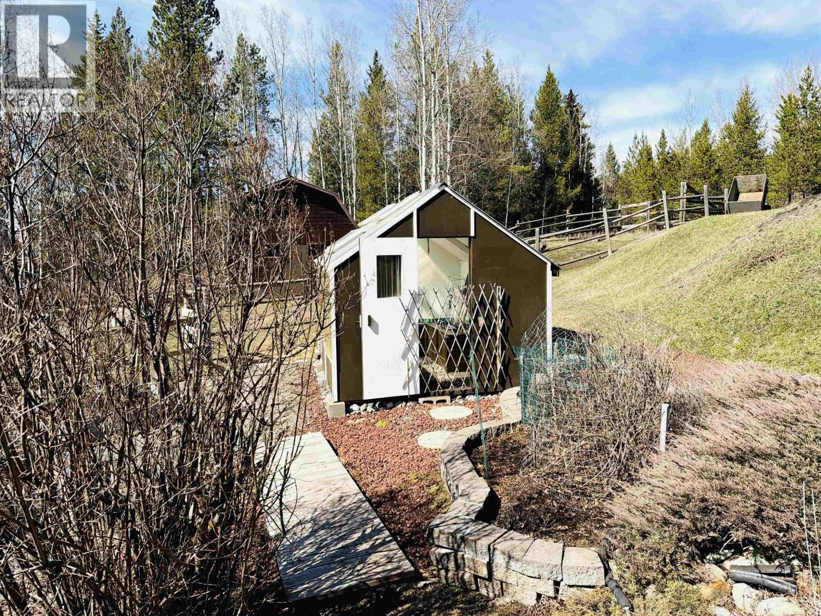 2815 PIONEER CRESCENT Image 36