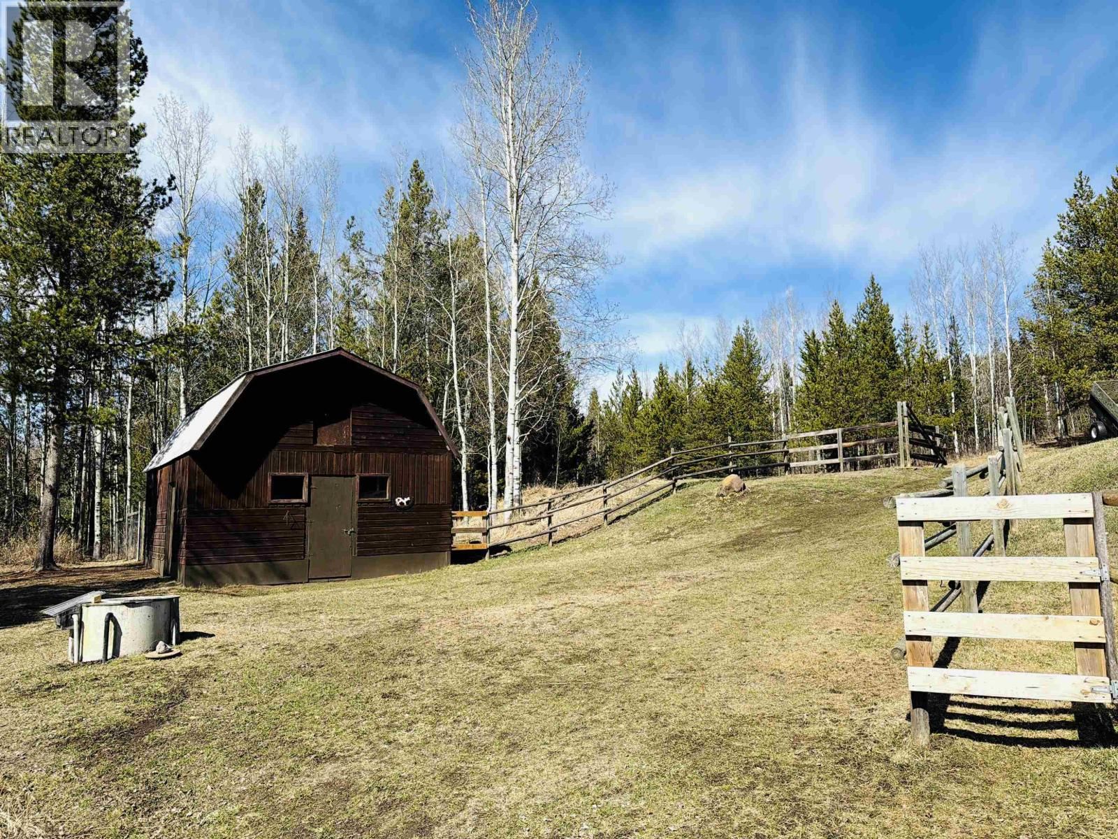 2815 PIONEER CRESCENT Image 38