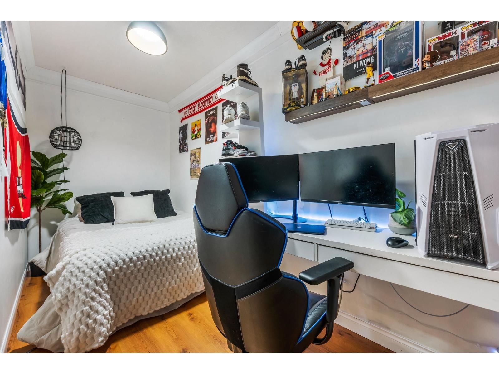 32 - 2088 WINFIELD DRIVE Image 32