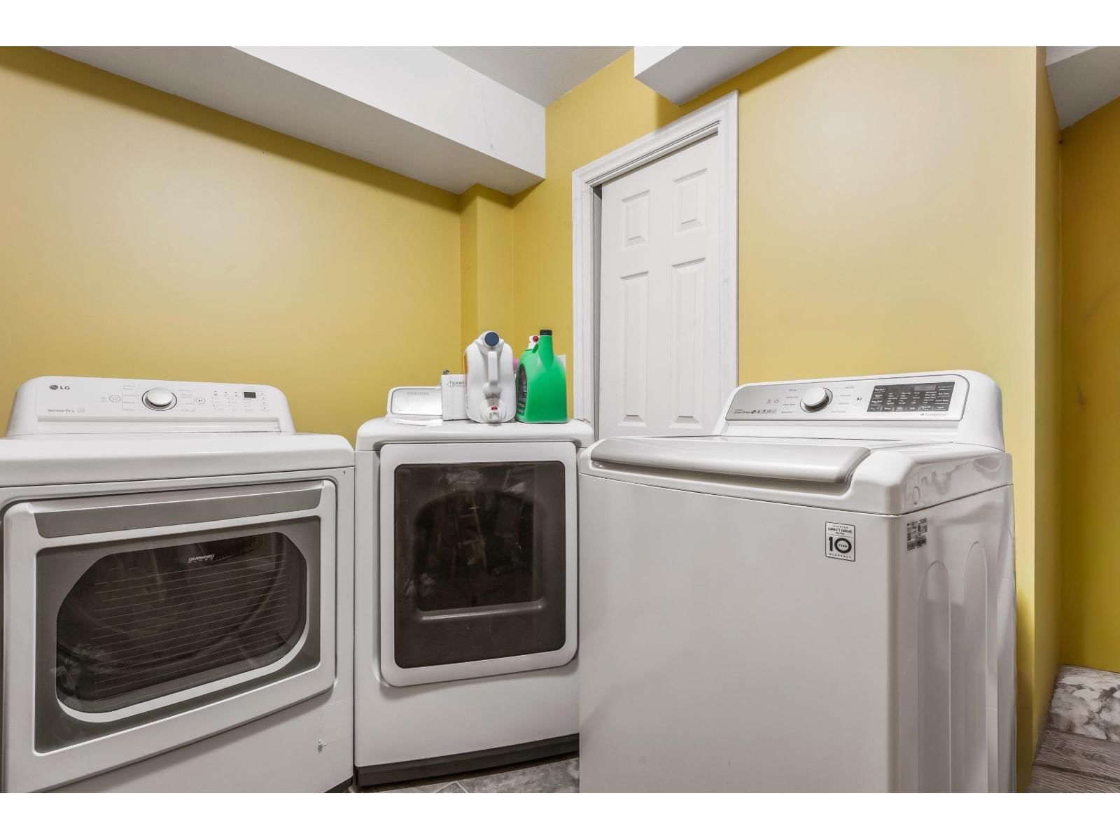 32 - 2088 WINFIELD DRIVE Image 34