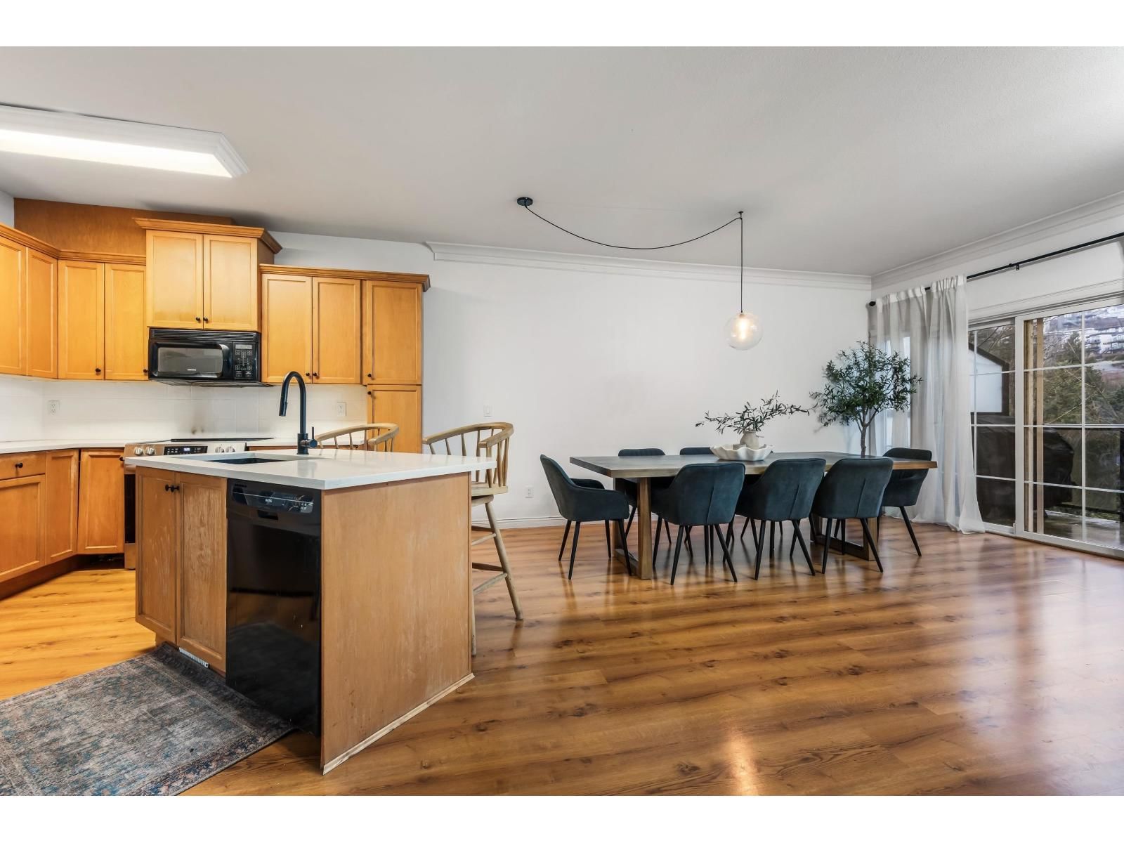 32 - 2088 WINFIELD DRIVE Image 9