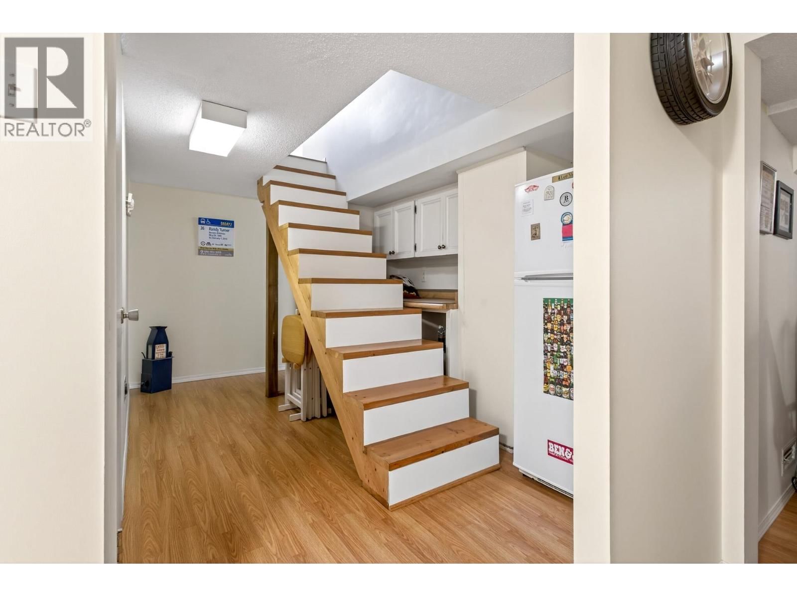 3494 OXFORD STREET Image 30