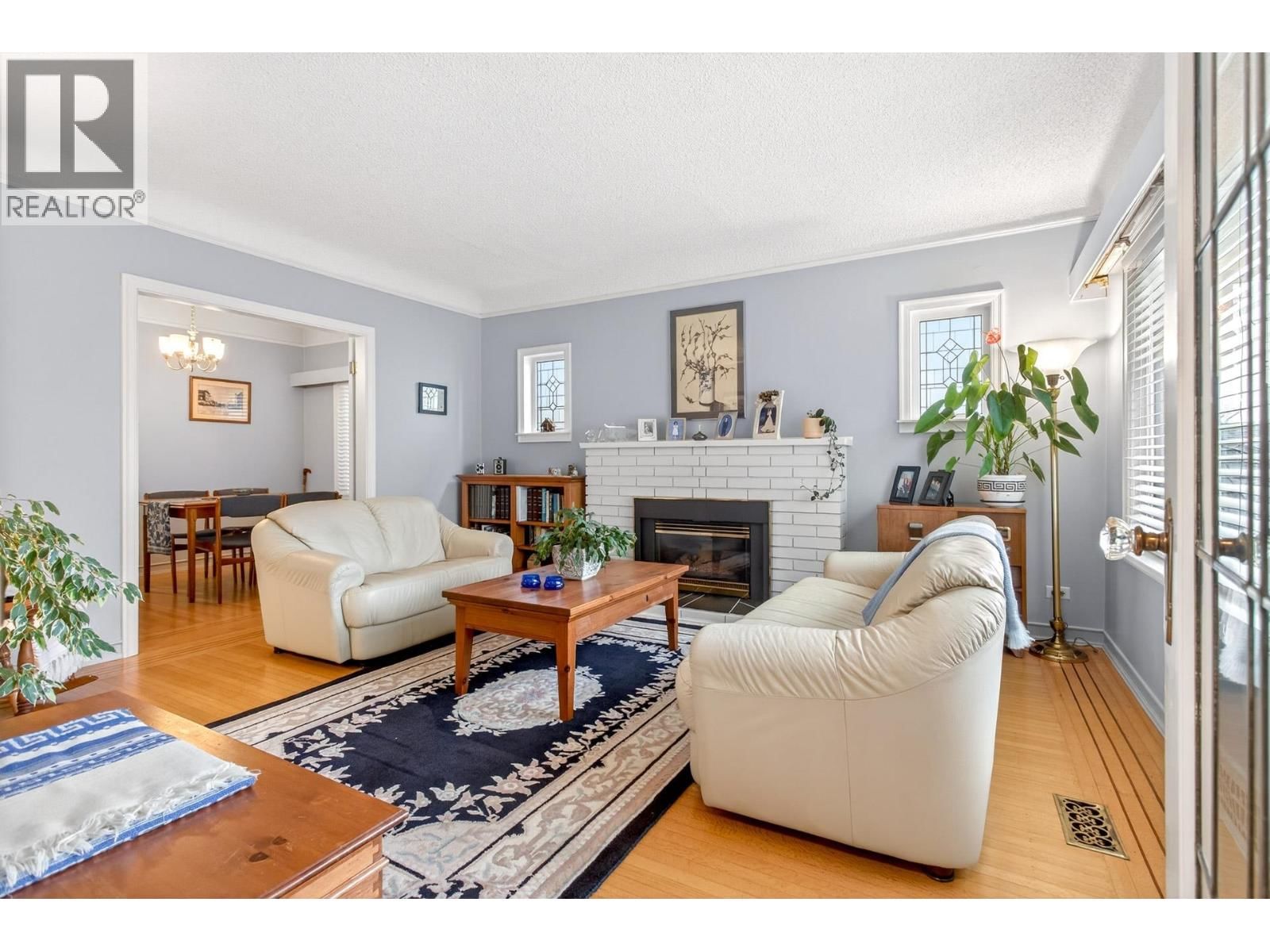 3494 OXFORD STREET Image 6