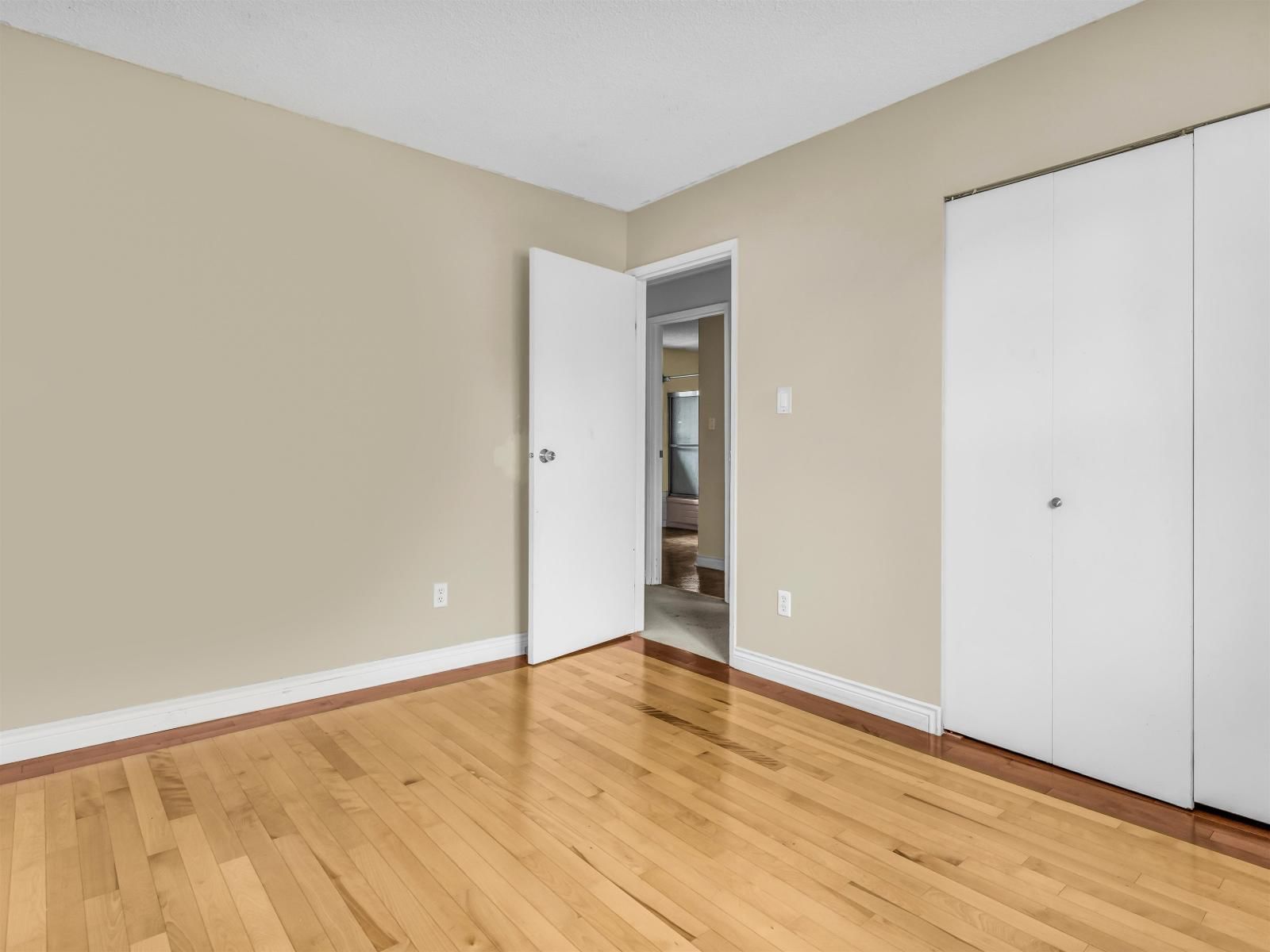 14783 101 AVENUE Image 27