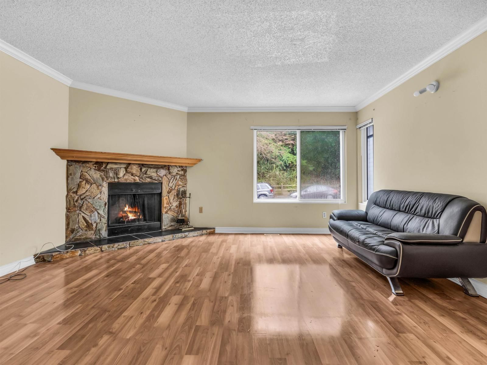 14783 101 AVENUE Image 5