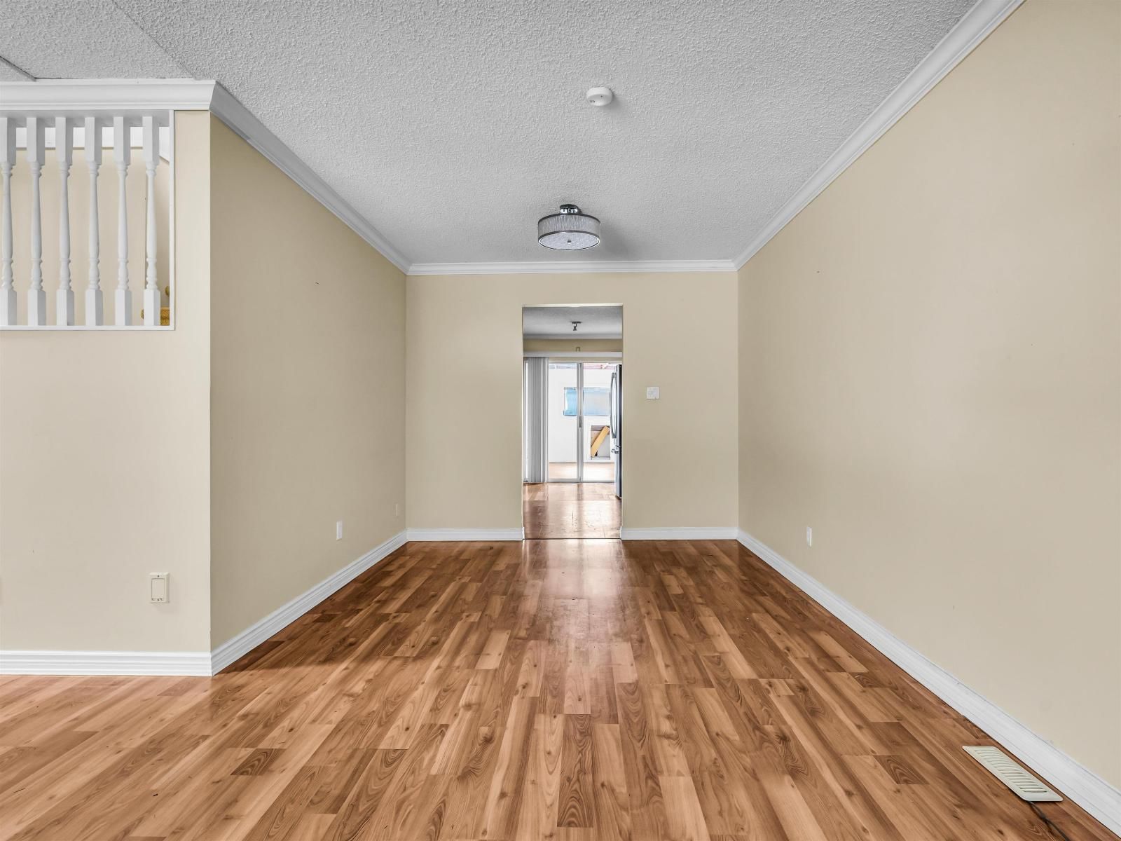 14783 101 AVENUE Image 8