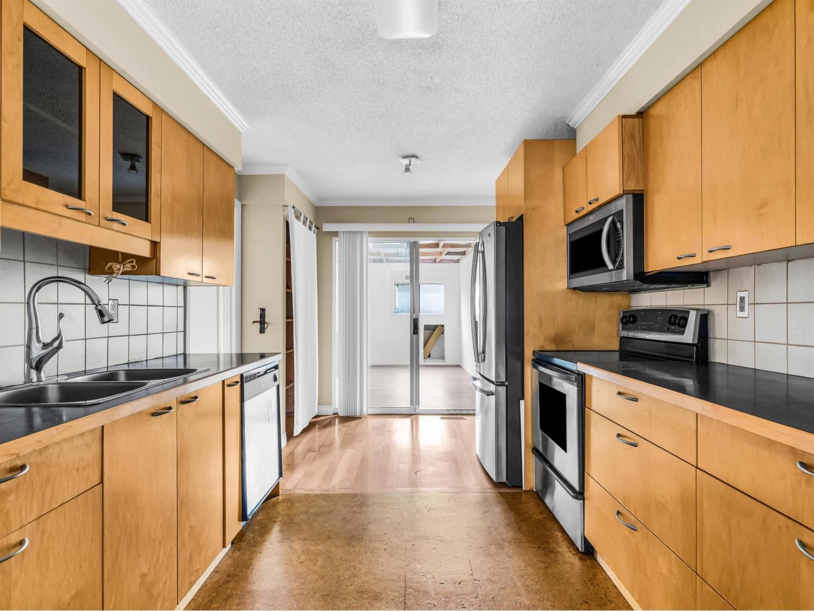 14783 101 AVENUE Image 9